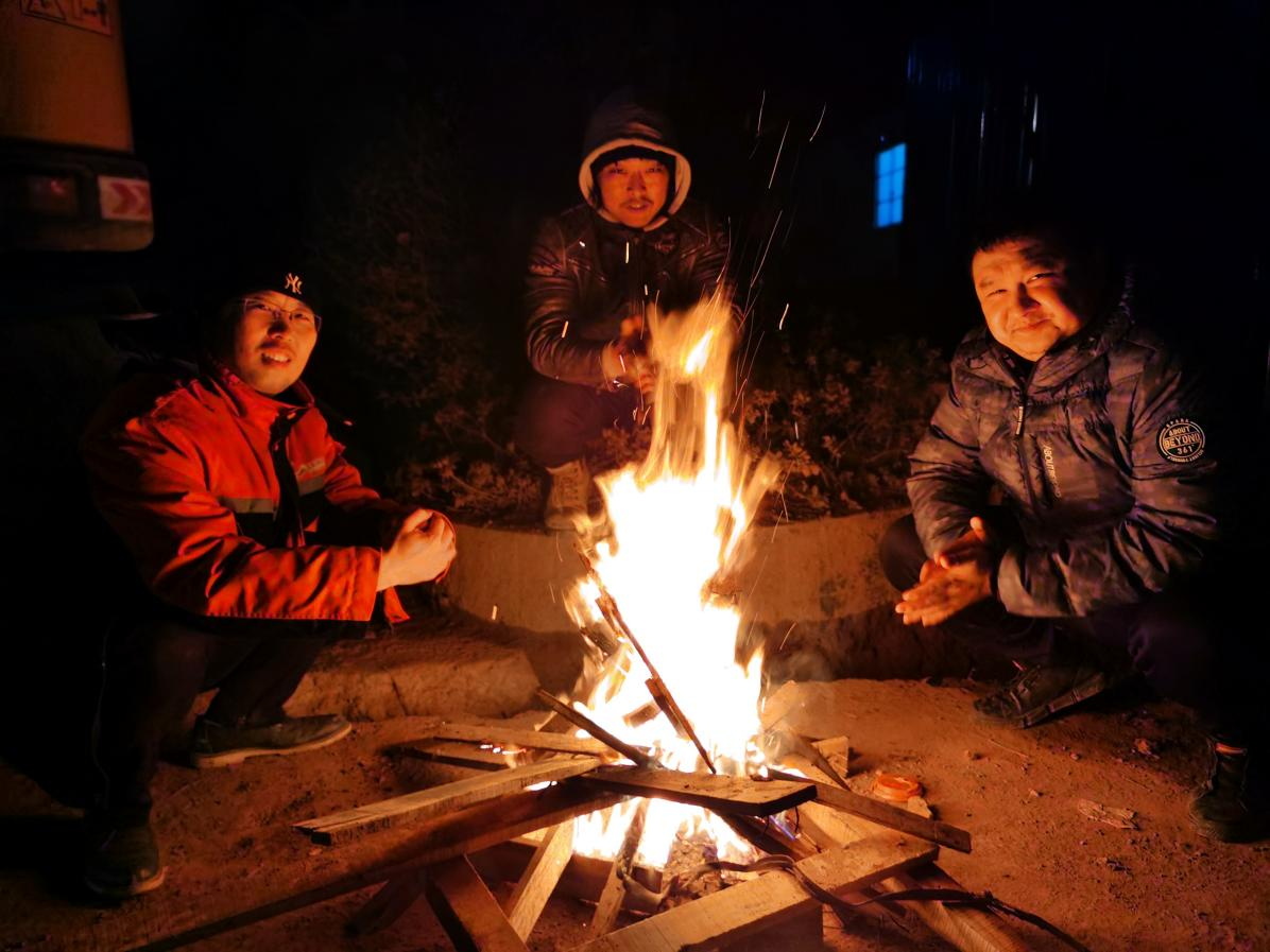 由白寶強(qiáng)導(dǎo)演的蓮花湖圣蓮華彩水水舞光影秀在達(dá)州蓮花湖上演(圖1)